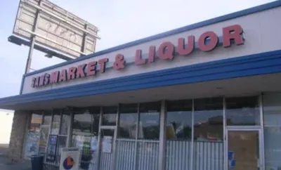 Sam's Market & Liquor, business photo 1